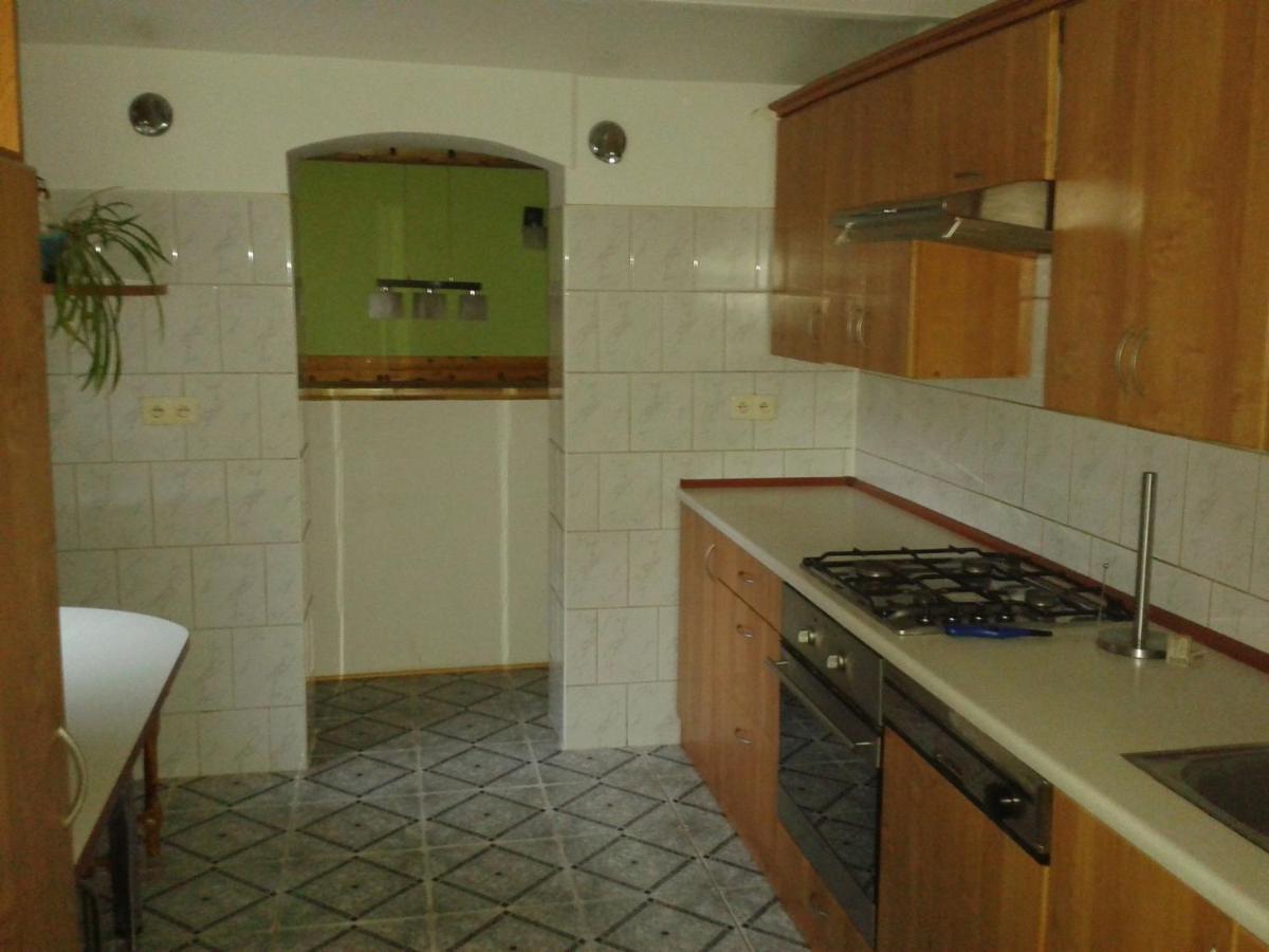 Spacious Holiday Home In Stara Kamienica With Pond Eksteriør billede